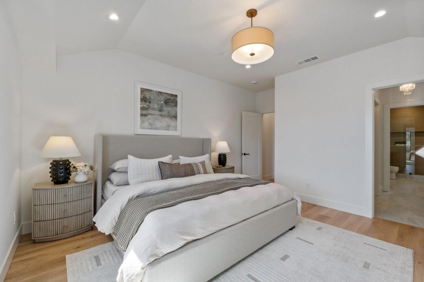 Detail Gallery Image 17 of 29 For 201 Burlingame Ave, Burlingame,  CA 94010 - 4 Beds | 3/1 Baths