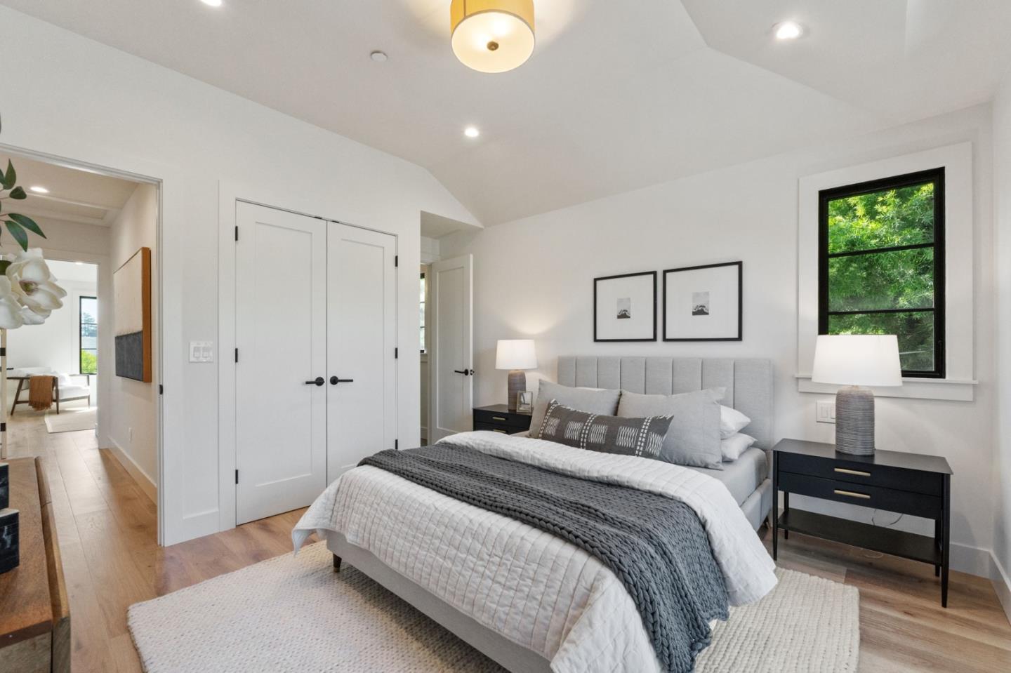 Detail Gallery Image 20 of 29 For 201 Burlingame Ave, Burlingame,  CA 94010 - 4 Beds | 3/1 Baths