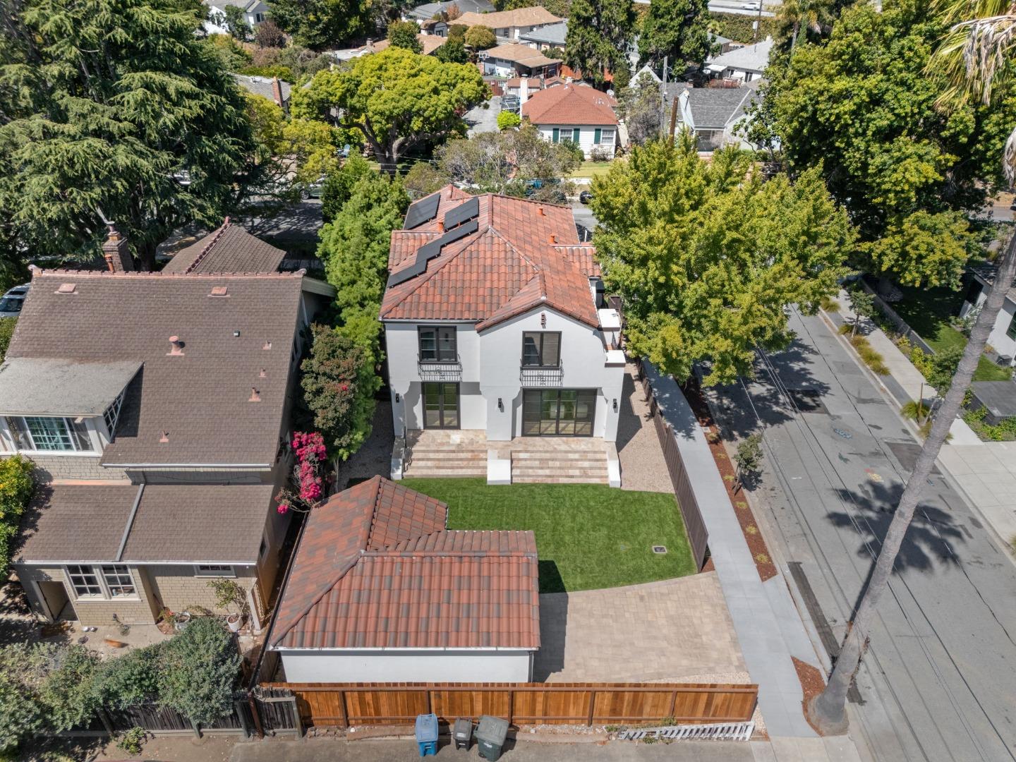 Detail Gallery Image 25 of 29 For 201 Burlingame Ave, Burlingame,  CA 94010 - 4 Beds | 3/1 Baths