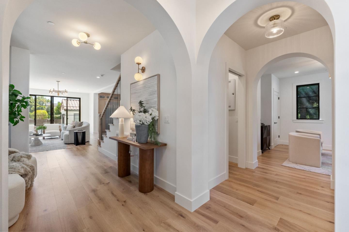 Detail Gallery Image 3 of 29 For 201 Burlingame Ave, Burlingame,  CA 94010 - 4 Beds | 3/1 Baths