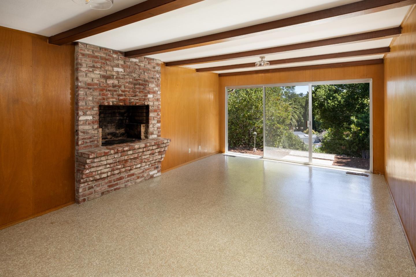 Detail Gallery Image 12 of 25 For 26792 Robleda Ct, Los Altos Hills,  CA 94022 - 4 Beds | 2/1 Baths