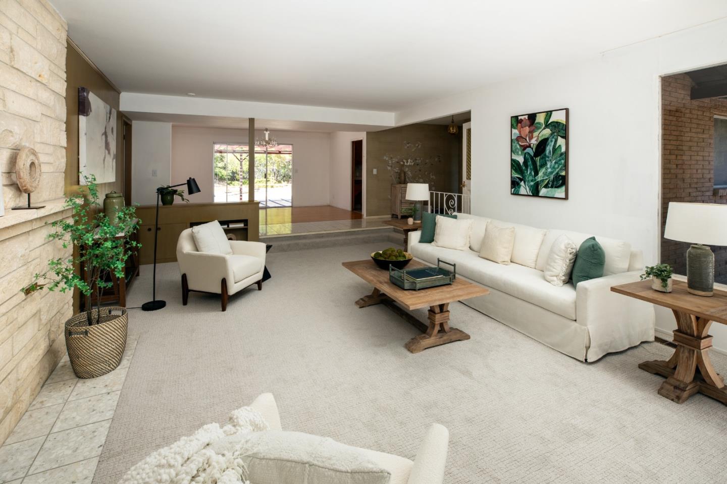 Detail Gallery Image 8 of 25 For 26792 Robleda Ct, Los Altos Hills,  CA 94022 - 4 Beds | 2/1 Baths