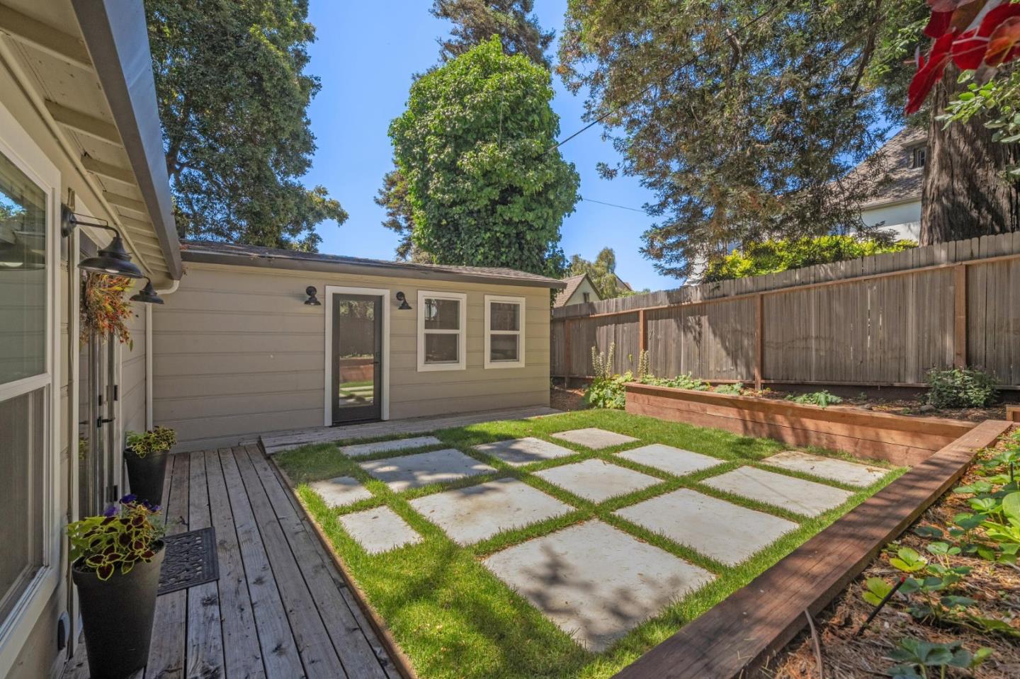 Detail Gallery Image 74 of 129 For 5340 Barrett Ave, El Cerrito,  CA 94530 - 3 Beds | 2 Baths