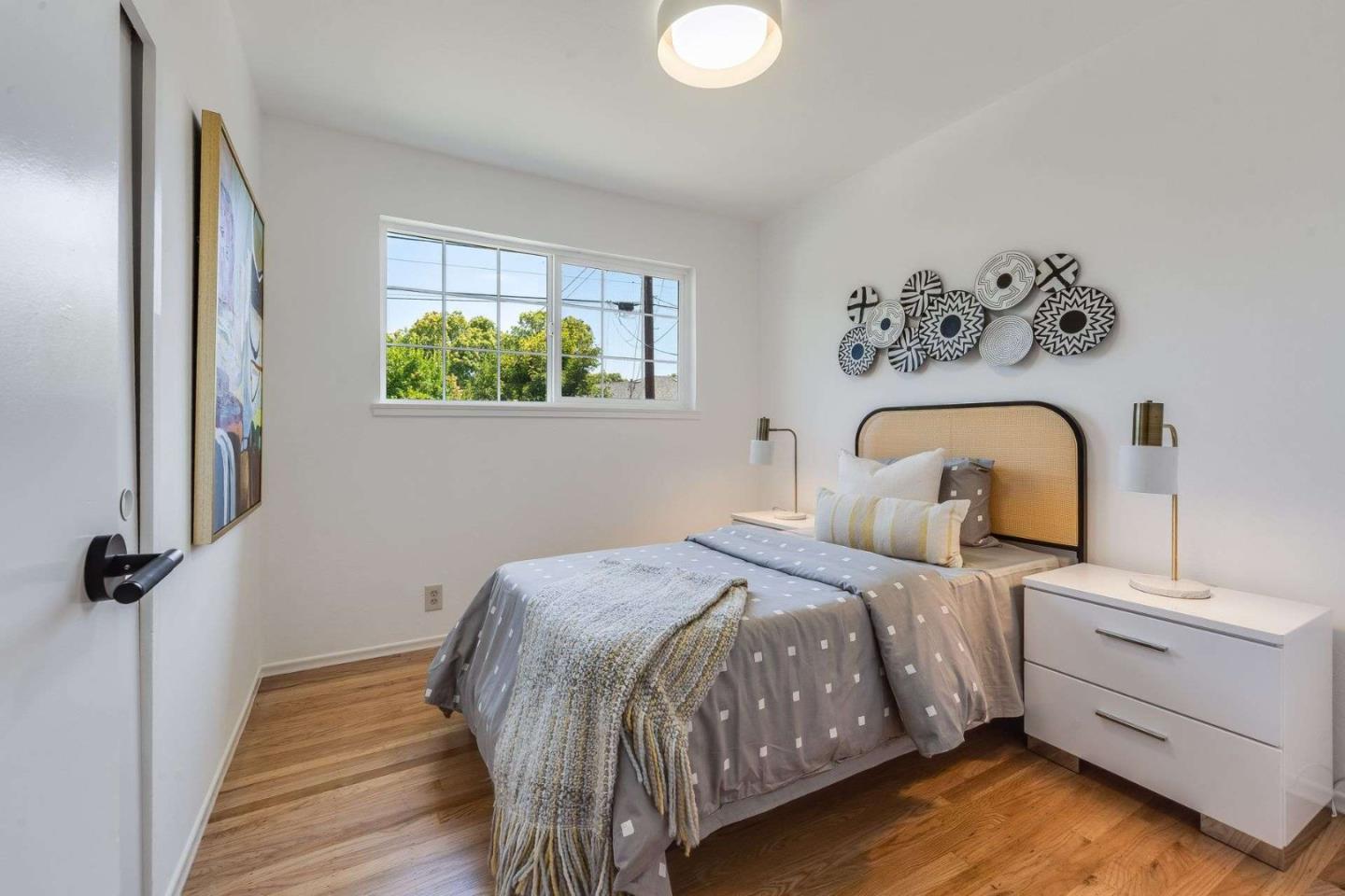 Detail Gallery Image 18 of 37 For 10800 W Estates Dr, Cupertino,  CA 95014 - 4 Beds | 2 Baths