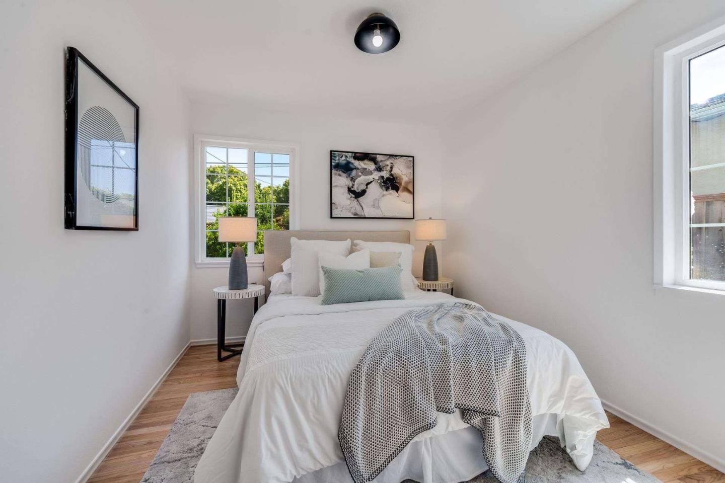 Detail Gallery Image 20 of 37 For 10800 W Estates Dr, Cupertino,  CA 95014 - 4 Beds | 2 Baths