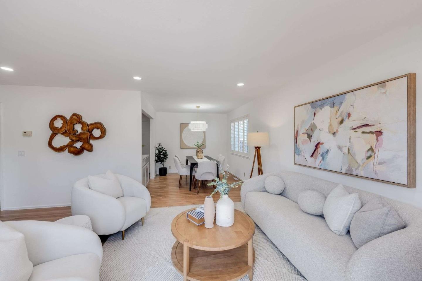 Detail Gallery Image 3 of 37 For 10800 W Estates Dr, Cupertino,  CA 95014 - 4 Beds | 2 Baths