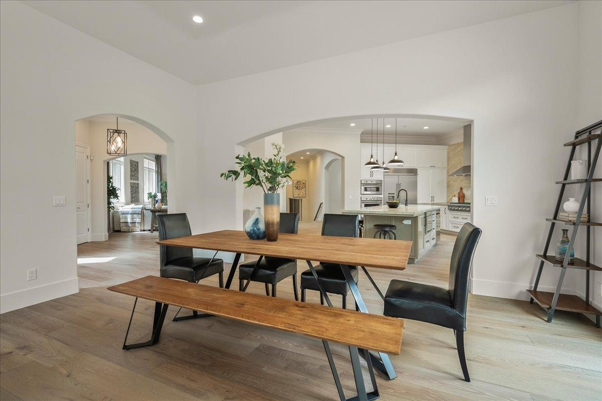 Detail Gallery Image 18 of 78 For 17435 Phillips Ave, Los Gatos,  CA 95030 - 4 Beds | 4/1 Baths