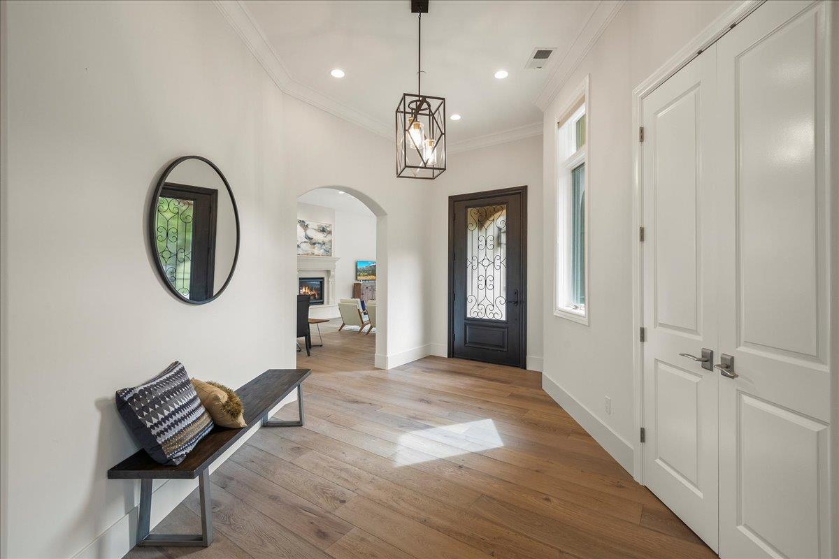Detail Gallery Image 4 of 78 For 17435 Phillips Ave, Los Gatos,  CA 95030 - 4 Beds | 4/1 Baths