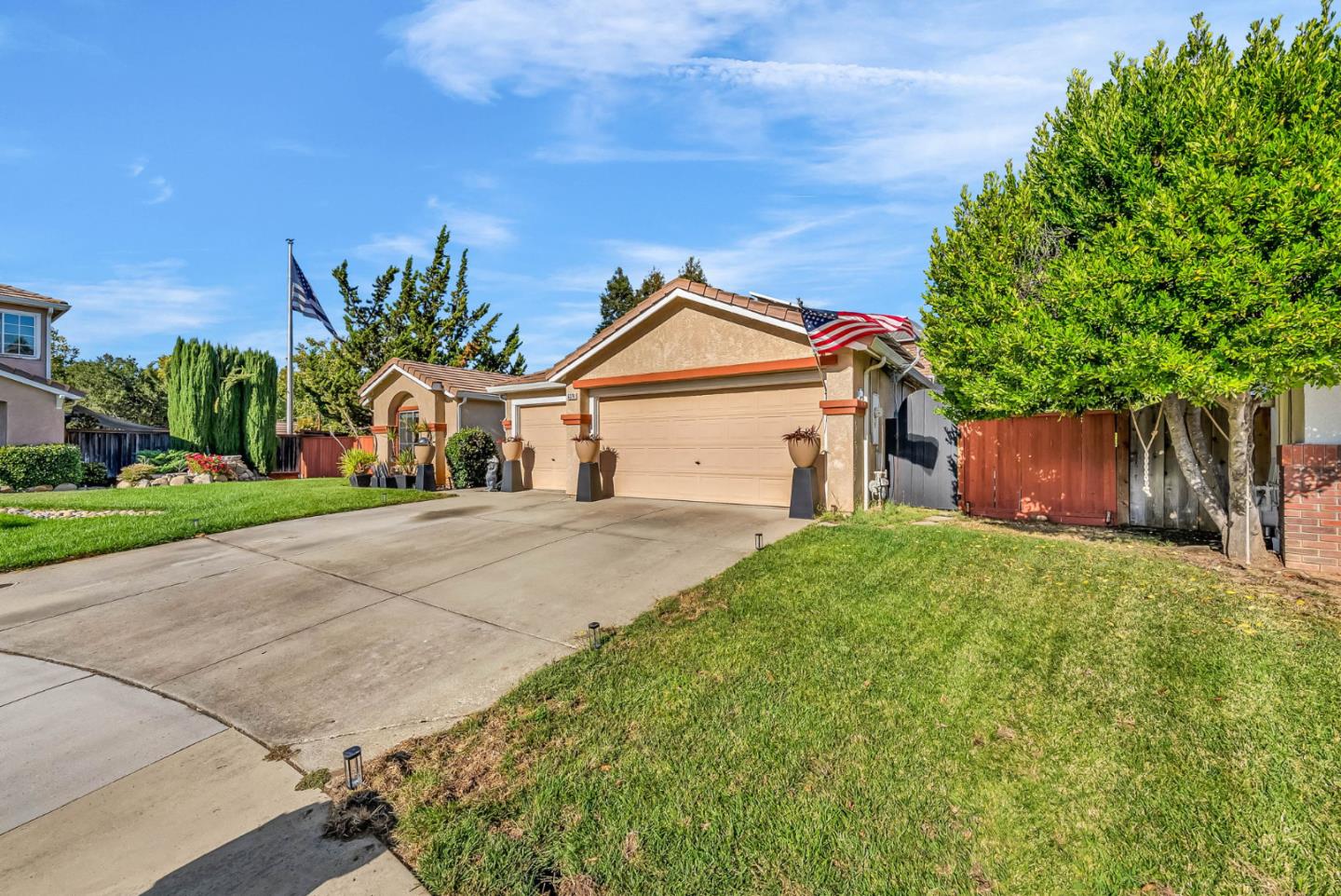 Detail Gallery Image 3 of 58 For 6370 Raspberry Ct, Gilroy,  CA 95020 - 4 Beds | 2/1 Baths