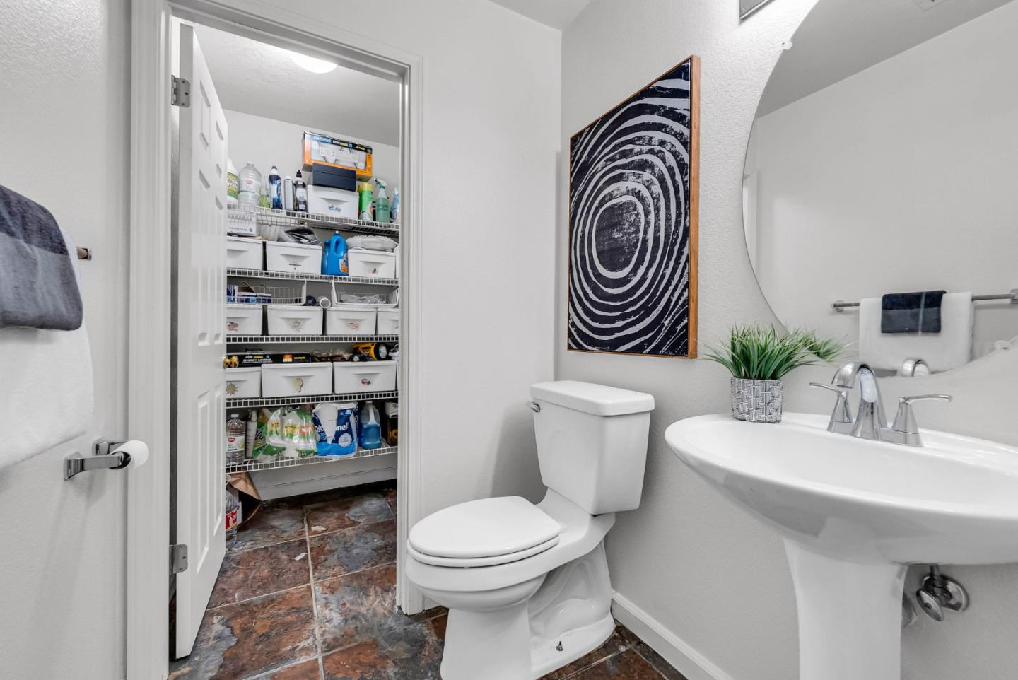 Detail Gallery Image 38 of 58 For 6370 Raspberry Ct, Gilroy,  CA 95020 - 4 Beds | 2/1 Baths