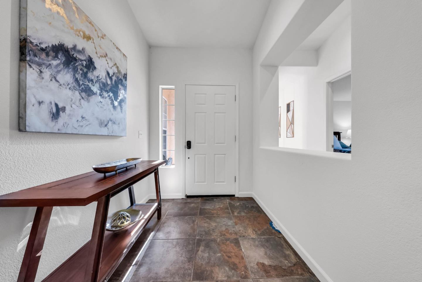 Detail Gallery Image 6 of 58 For 6370 Raspberry Ct, Gilroy,  CA 95020 - 4 Beds | 2/1 Baths