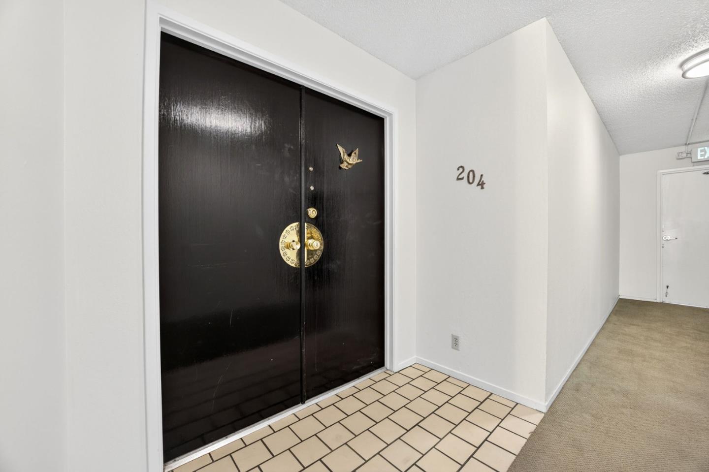 Detail Gallery Image 2 of 27 For 695 Mariposa Ave #204,  Oakland,  CA 94610 - 2 Beds | 2 Baths