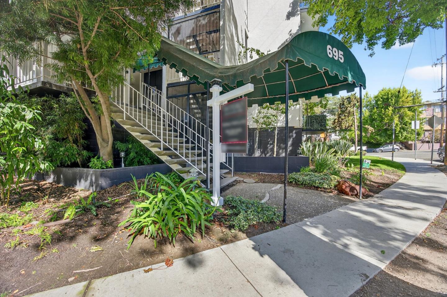 Detail Gallery Image 24 of 27 For 695 Mariposa Ave #204,  Oakland,  CA 94610 - 2 Beds | 2 Baths
