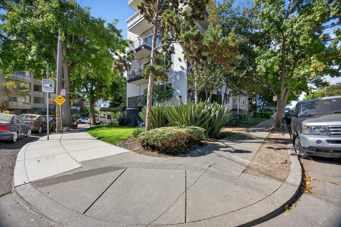 Detail Gallery Image 26 of 27 For 695 Mariposa Ave #204,  Oakland,  CA 94610 - 2 Beds | 2 Baths