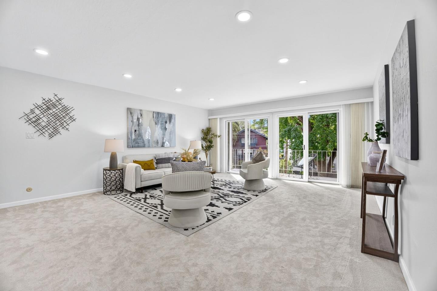 Detail Gallery Image 5 of 27 For 695 Mariposa Ave #204,  Oakland,  CA 94610 - 2 Beds | 2 Baths