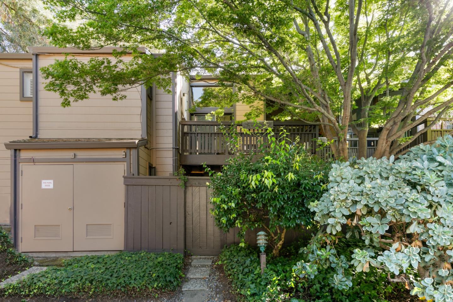 Detail Gallery Image 32 of 35 For 1963 Rock St #24,  Mountain View,  CA 94043 - 3 Beds | 3 Baths