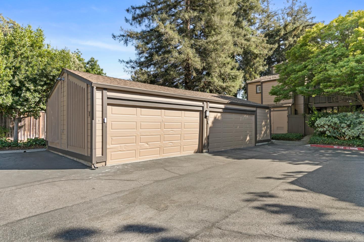 Detail Gallery Image 34 of 35 For 1963 Rock St #24,  Mountain View,  CA 94043 - 3 Beds | 3 Baths