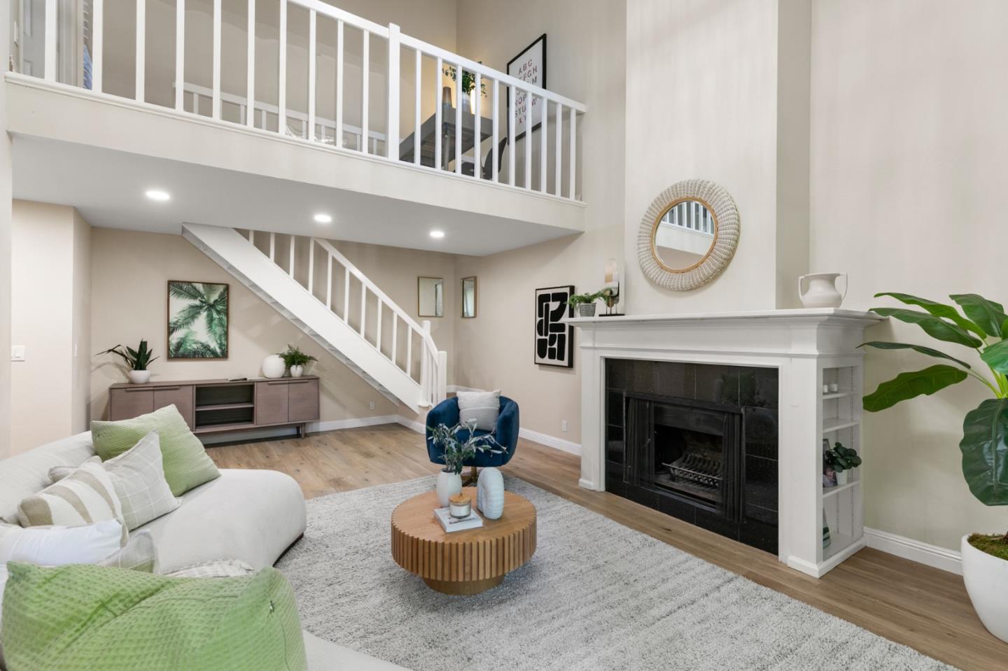 Detail Gallery Image 4 of 35 For 1963 Rock St #24,  Mountain View,  CA 94043 - 3 Beds | 3 Baths