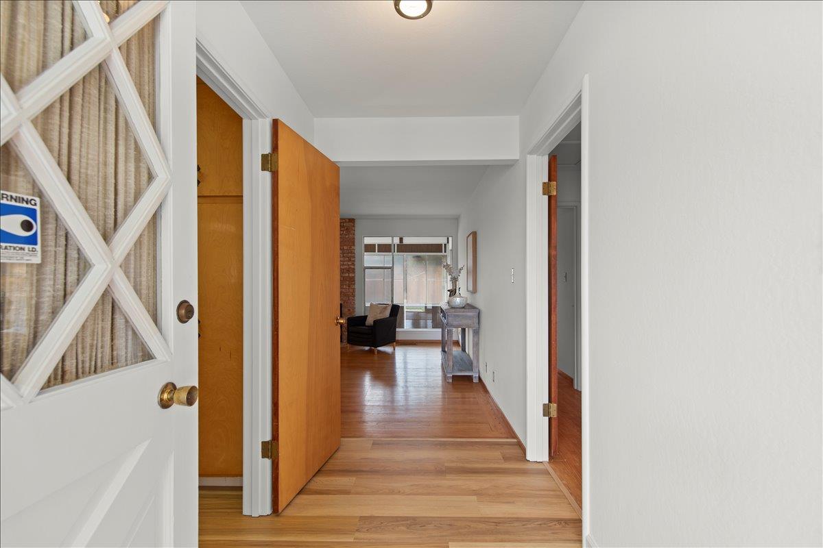 Detail Gallery Image 13 of 29 For 1467 Dove Ln, Sunnyvale,  CA 94087 - 3 Beds | 2 Baths
