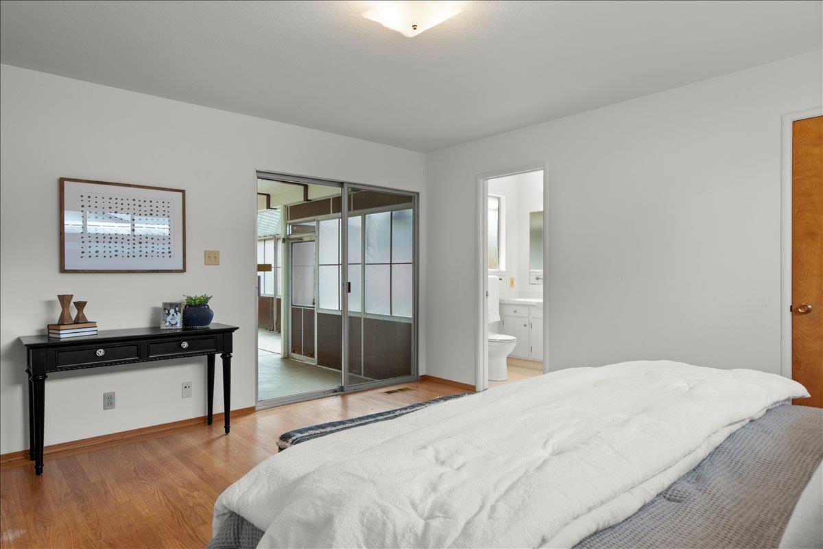 Detail Gallery Image 22 of 29 For 1467 Dove Ln, Sunnyvale,  CA 94087 - 3 Beds | 2 Baths