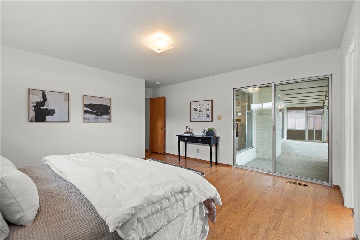 Detail Gallery Image 23 of 29 For 1467 Dove Ln, Sunnyvale,  CA 94087 - 3 Beds | 2 Baths