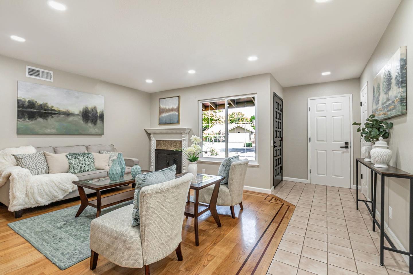 Detail Gallery Image 5 of 38 For 6239 Mahan Dr, San Jose,  CA 95123 - 4 Beds | 2 Baths