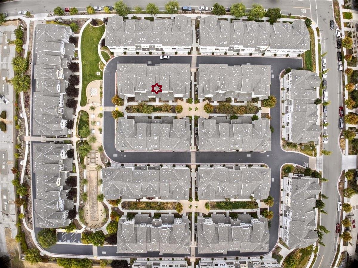 Detail Gallery Image 28 of 29 For 125 Orbit Way, Mountain View,  CA 94043 - 2 Beds | 2/1 Baths