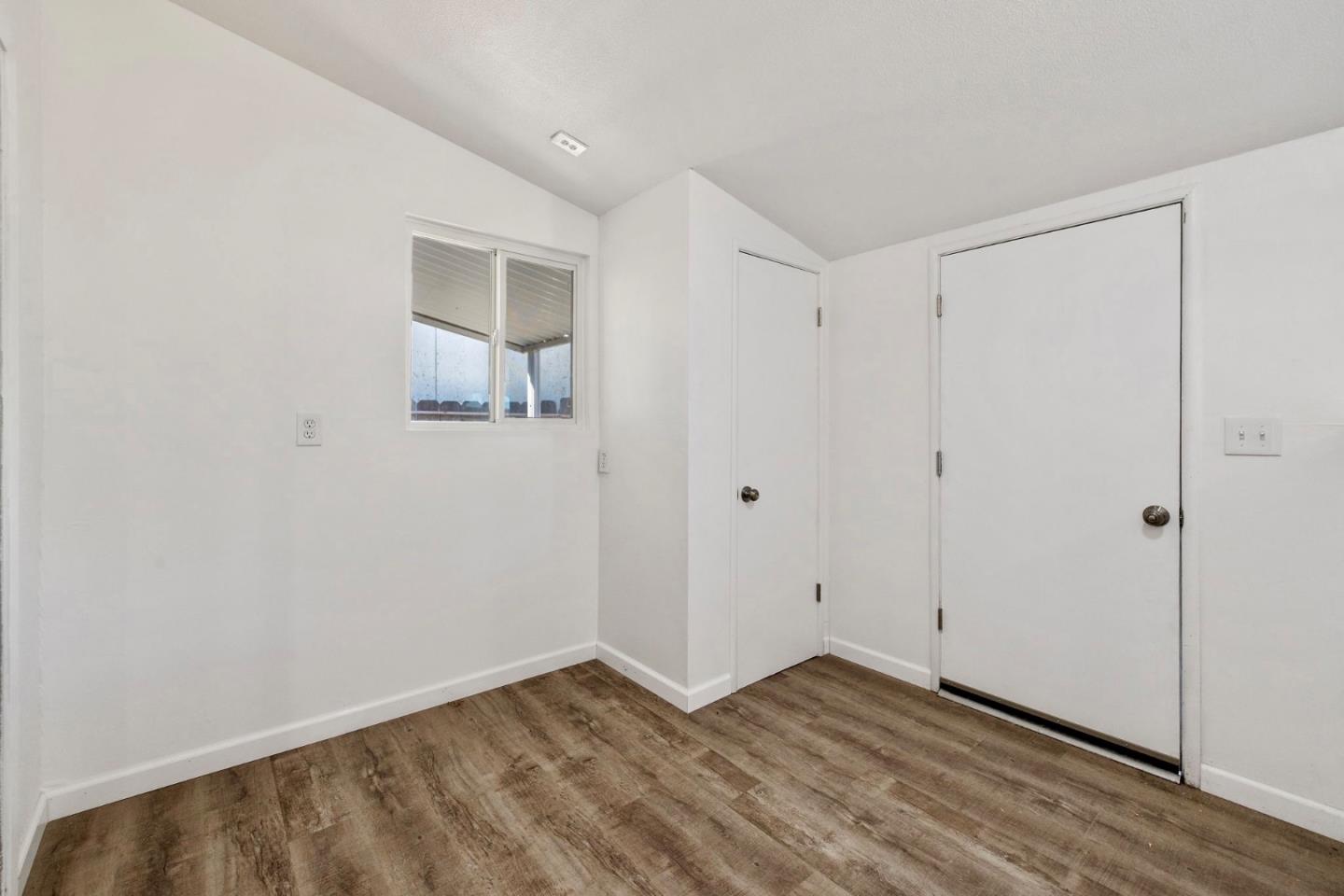 Detail Gallery Image 17 of 31 For 384 E Gail Ave, Tulare,  CA 93274 - 3 Beds | 2 Baths