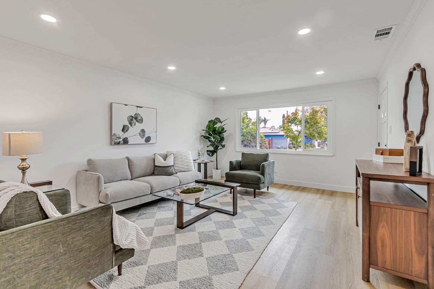 Detail Gallery Image 6 of 32 For 1886 Bernice Way, San Jose,  CA 95124 - 3 Beds | 2 Baths
