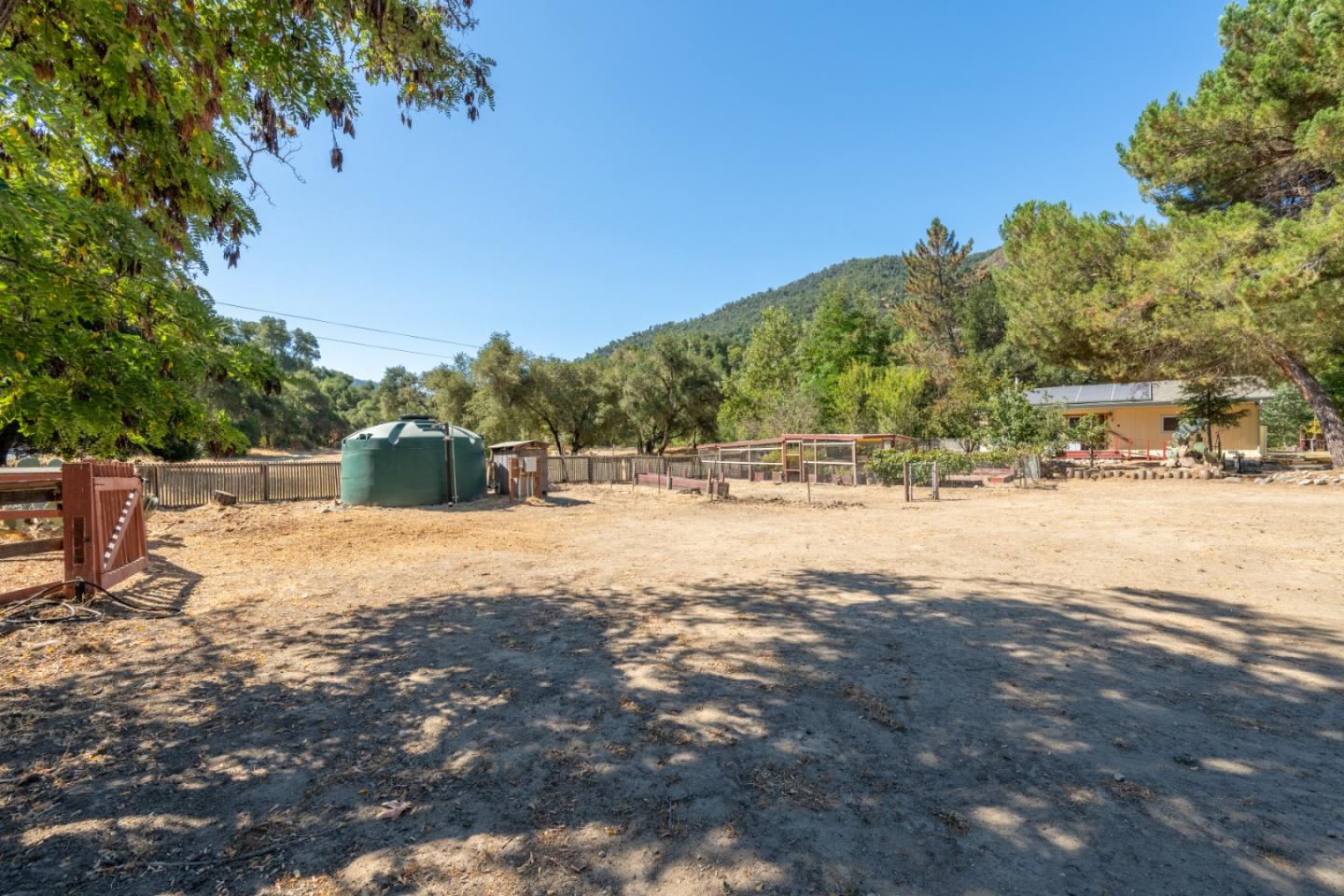 Detail Gallery Image 26 of 32 For 17900 Cachagua Rd, Carmel Valley,  CA 93924 - 2 Beds | 1 Baths