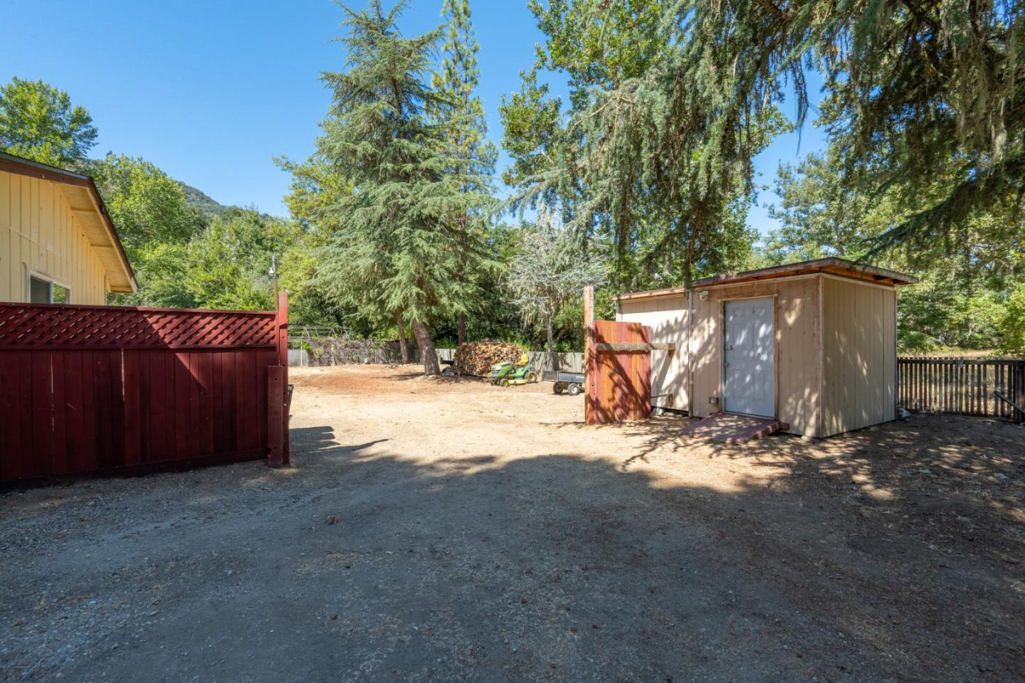 Detail Gallery Image 27 of 32 For 17900 Cachagua Rd, Carmel Valley,  CA 93924 - 2 Beds | 1 Baths