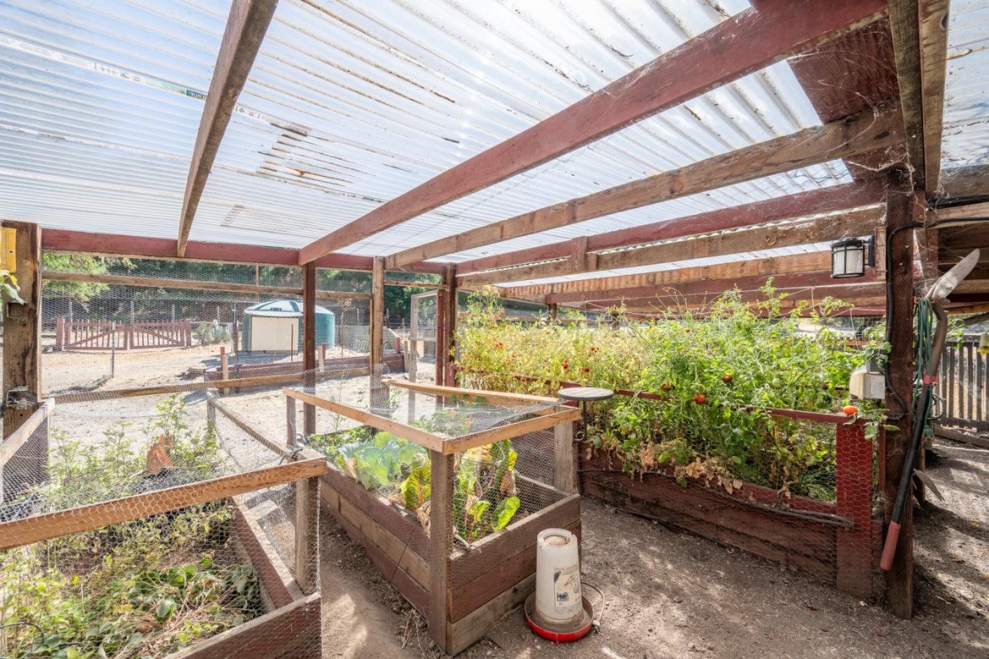 Detail Gallery Image 29 of 32 For 17900 Cachagua Rd, Carmel Valley,  CA 93924 - 2 Beds | 1 Baths