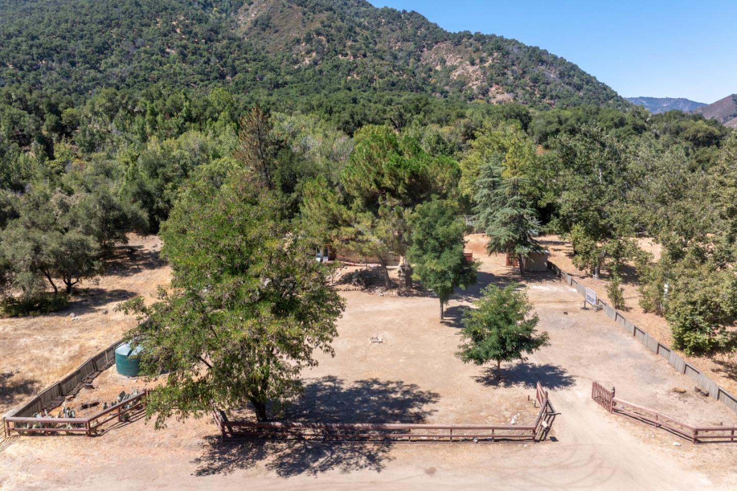 Detail Gallery Image 31 of 32 For 17900 Cachagua Rd, Carmel Valley,  CA 93924 - 2 Beds | 1 Baths