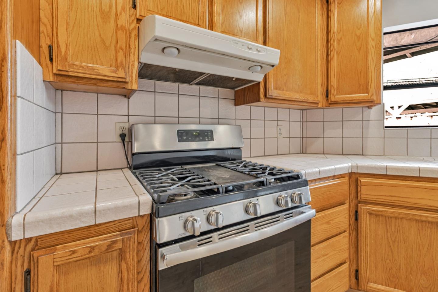 Detail Gallery Image 11 of 36 For 255 Fanyon St, Milpitas,  CA 95035 - – Beds | – Baths