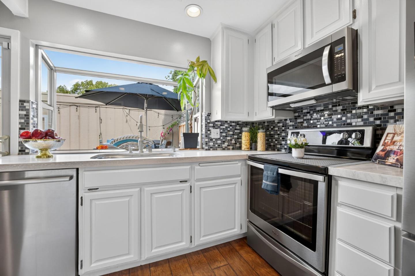 Detail Gallery Image 12 of 42 For 4614 Black River Ct, San Jose,  CA 95136 - 3 Beds | 2/1 Baths