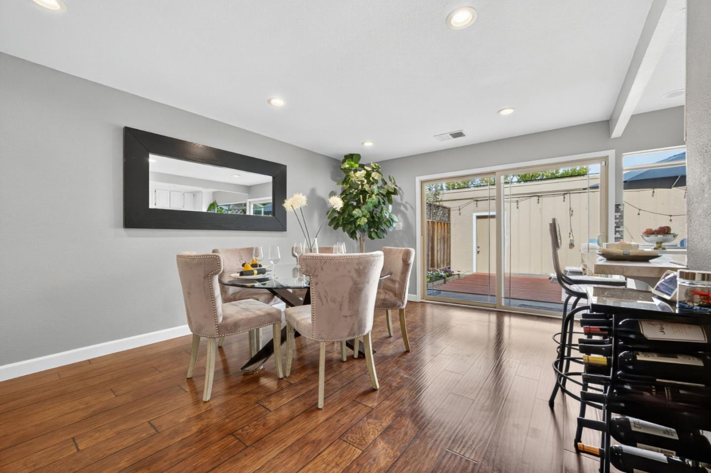 Detail Gallery Image 8 of 42 For 4614 Black River Ct, San Jose,  CA 95136 - 3 Beds | 2/1 Baths
