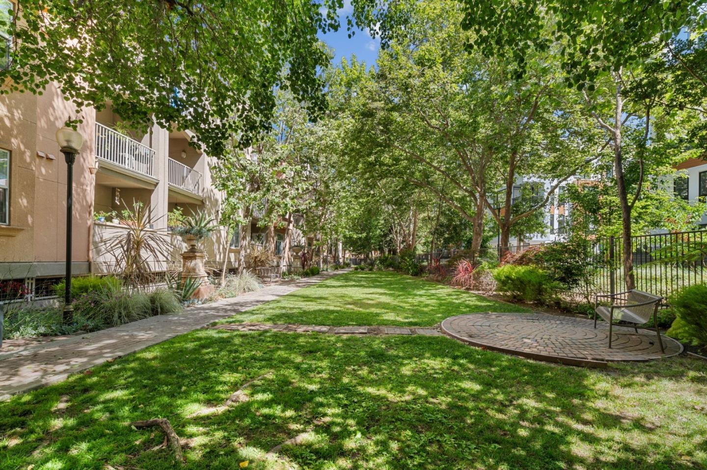 Detail Gallery Image 29 of 33 For 2255 Showers Dr #421,  Mountain View,  CA 94040 - 1 Beds | 1 Baths