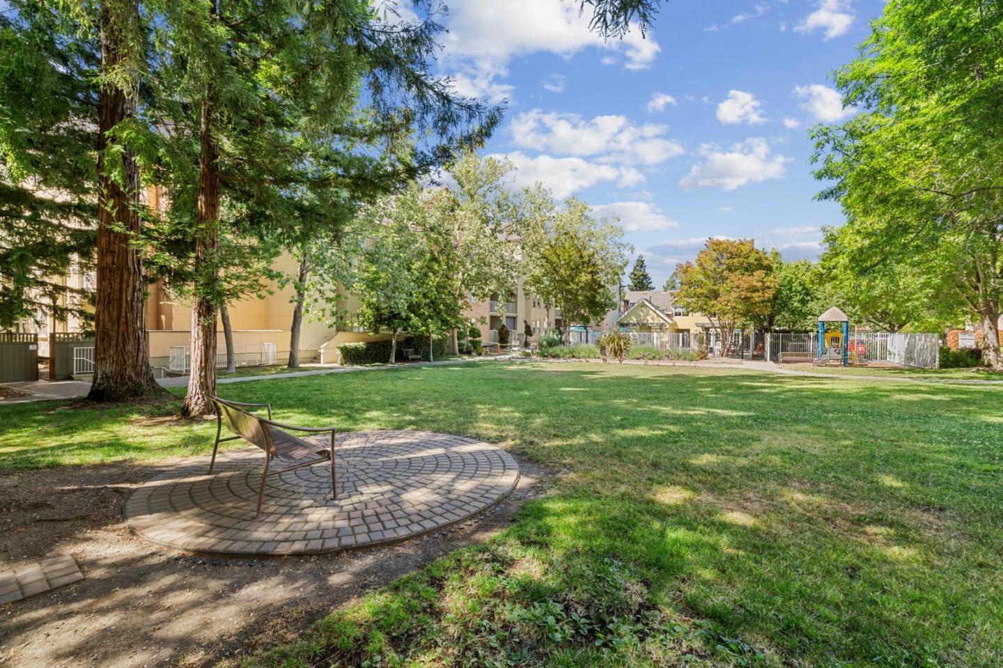 Detail Gallery Image 30 of 33 For 2255 Showers Dr #421,  Mountain View,  CA 94040 - 1 Beds | 1 Baths