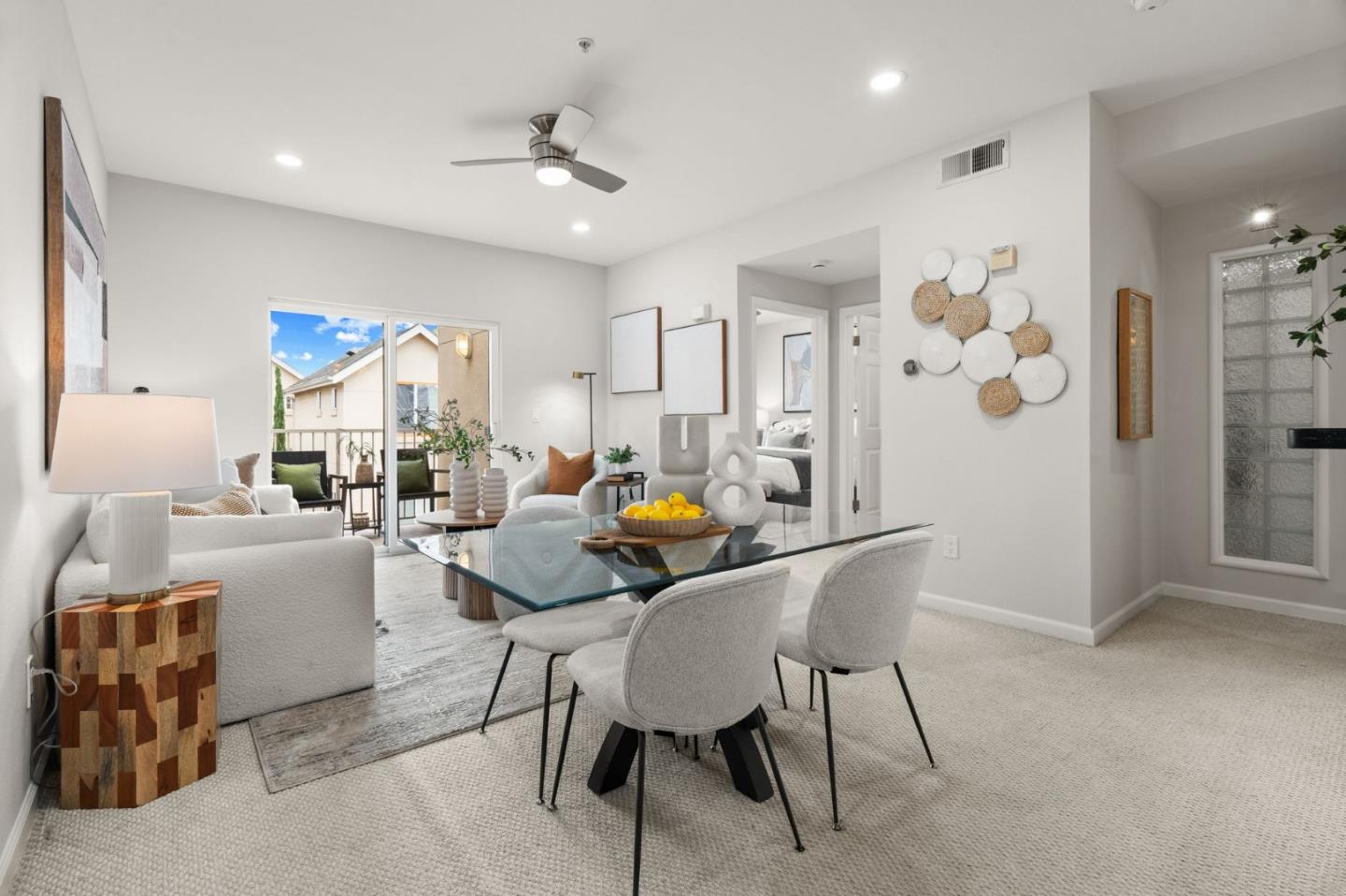 Detail Gallery Image 4 of 33 For 2255 Showers Dr #421,  Mountain View,  CA 94040 - 1 Beds | 1 Baths
