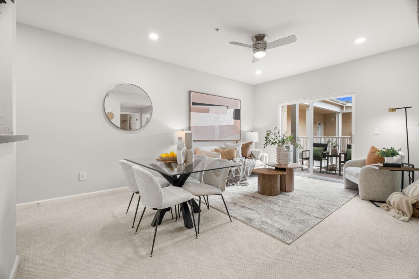 Detail Gallery Image 5 of 33 For 2255 Showers Dr #421,  Mountain View,  CA 94040 - 1 Beds | 1 Baths