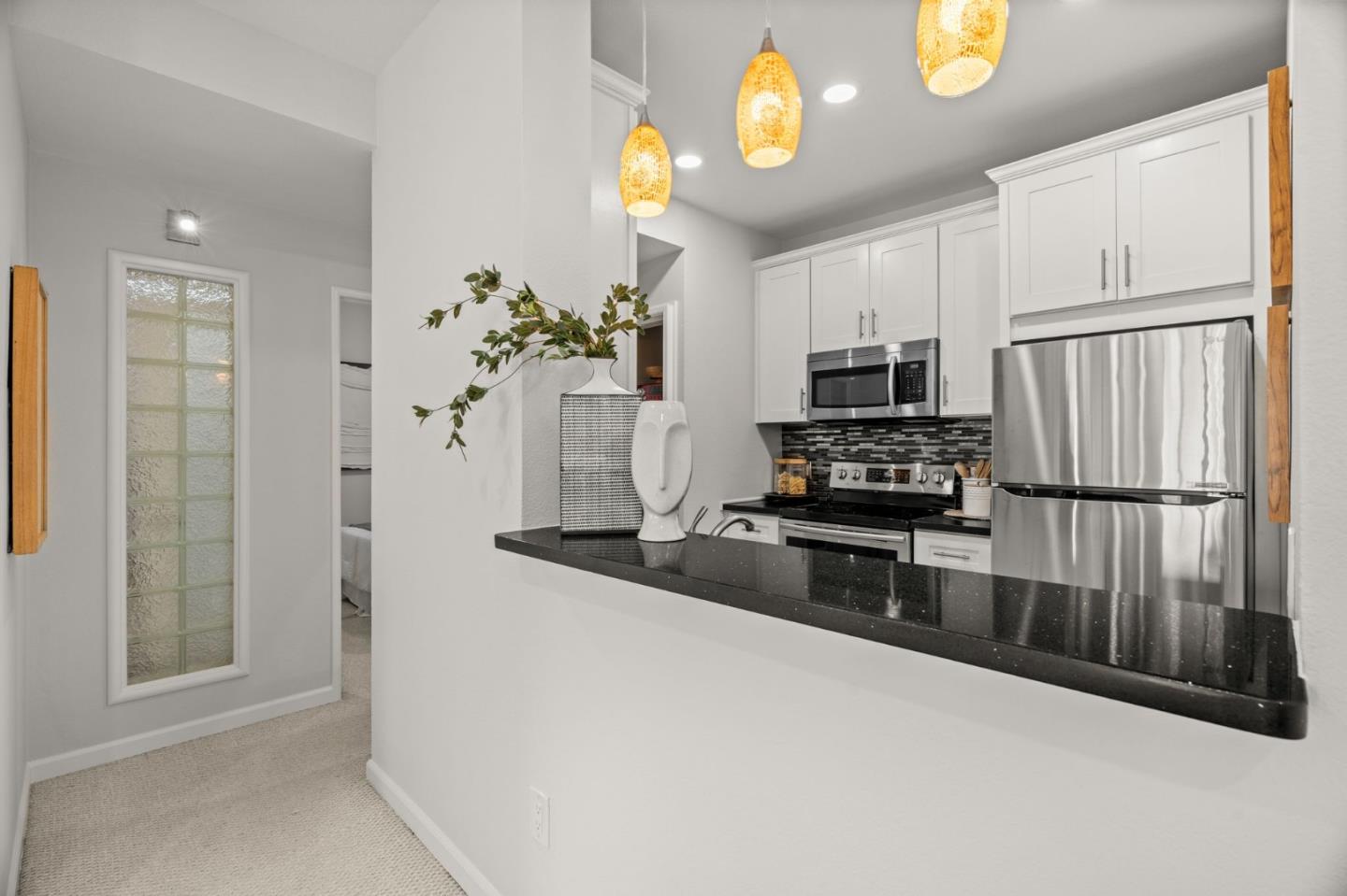 Detail Gallery Image 7 of 33 For 2255 Showers Dr #421,  Mountain View,  CA 94040 - 1 Beds | 1 Baths
