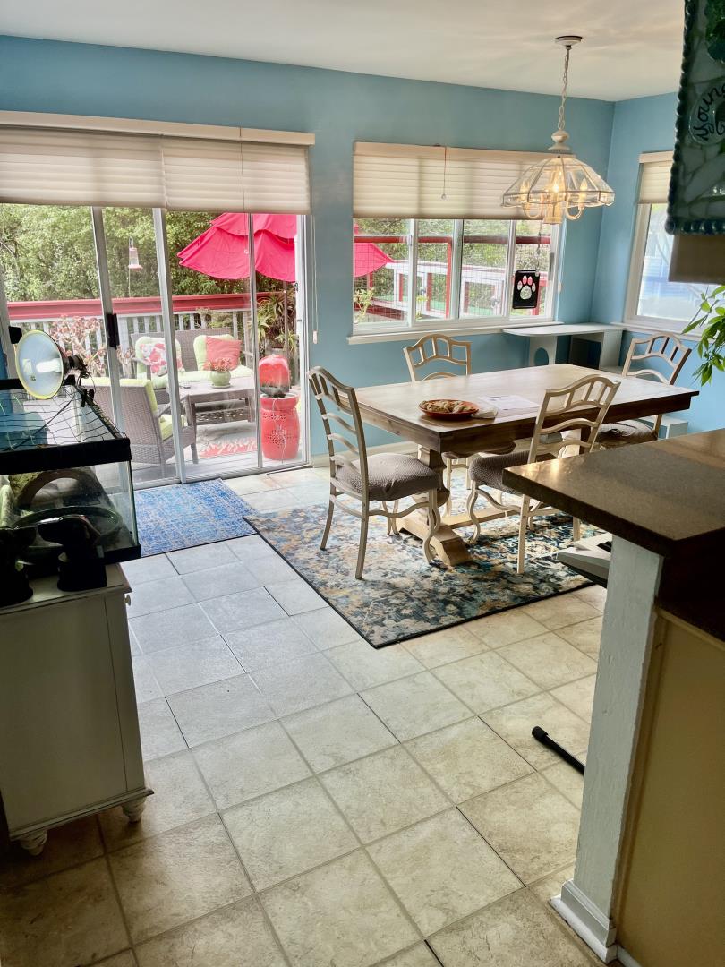 Detail Gallery Image 9 of 29 For 517 Sumner Ave, Aptos,  CA 95003 - 2 Beds | 2 Baths
