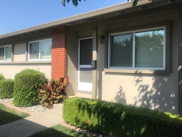 Detail Gallery Image 1 of 9 For 270 Lindo Ct #B,  Morgan Hill,  CA 95037 - 2 Beds | 1 Baths