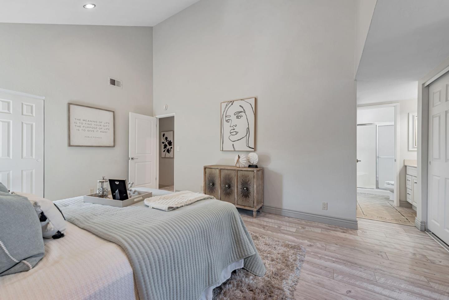 Detail Gallery Image 17 of 34 For 2029 Los Gatos Almaden Rd, San Jose,  CA 95124 - 3 Beds | 2/1 Baths