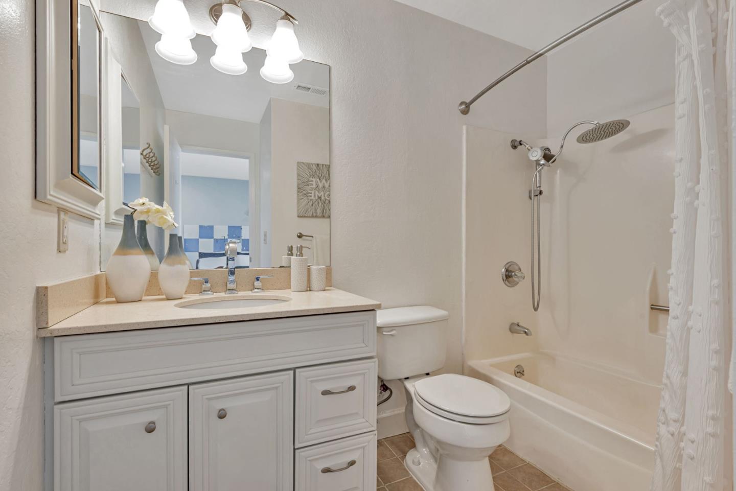 Detail Gallery Image 22 of 34 For 2029 Los Gatos Almaden Rd, San Jose,  CA 95124 - 3 Beds | 2/1 Baths