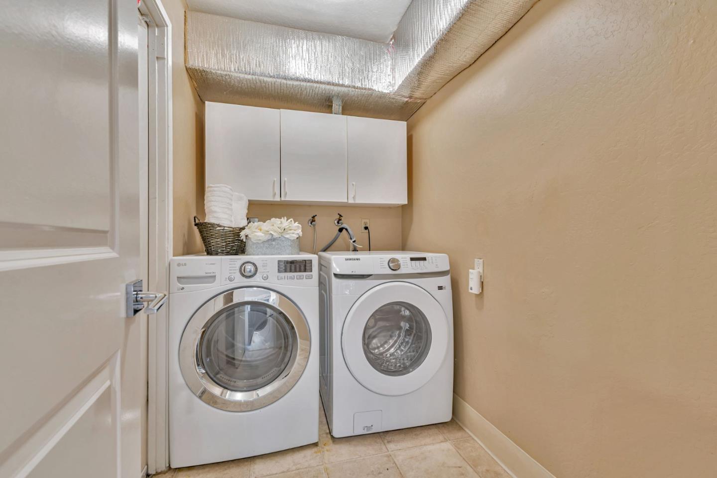 Detail Gallery Image 23 of 34 For 2029 Los Gatos Almaden Rd, San Jose,  CA 95124 - 3 Beds | 2/1 Baths