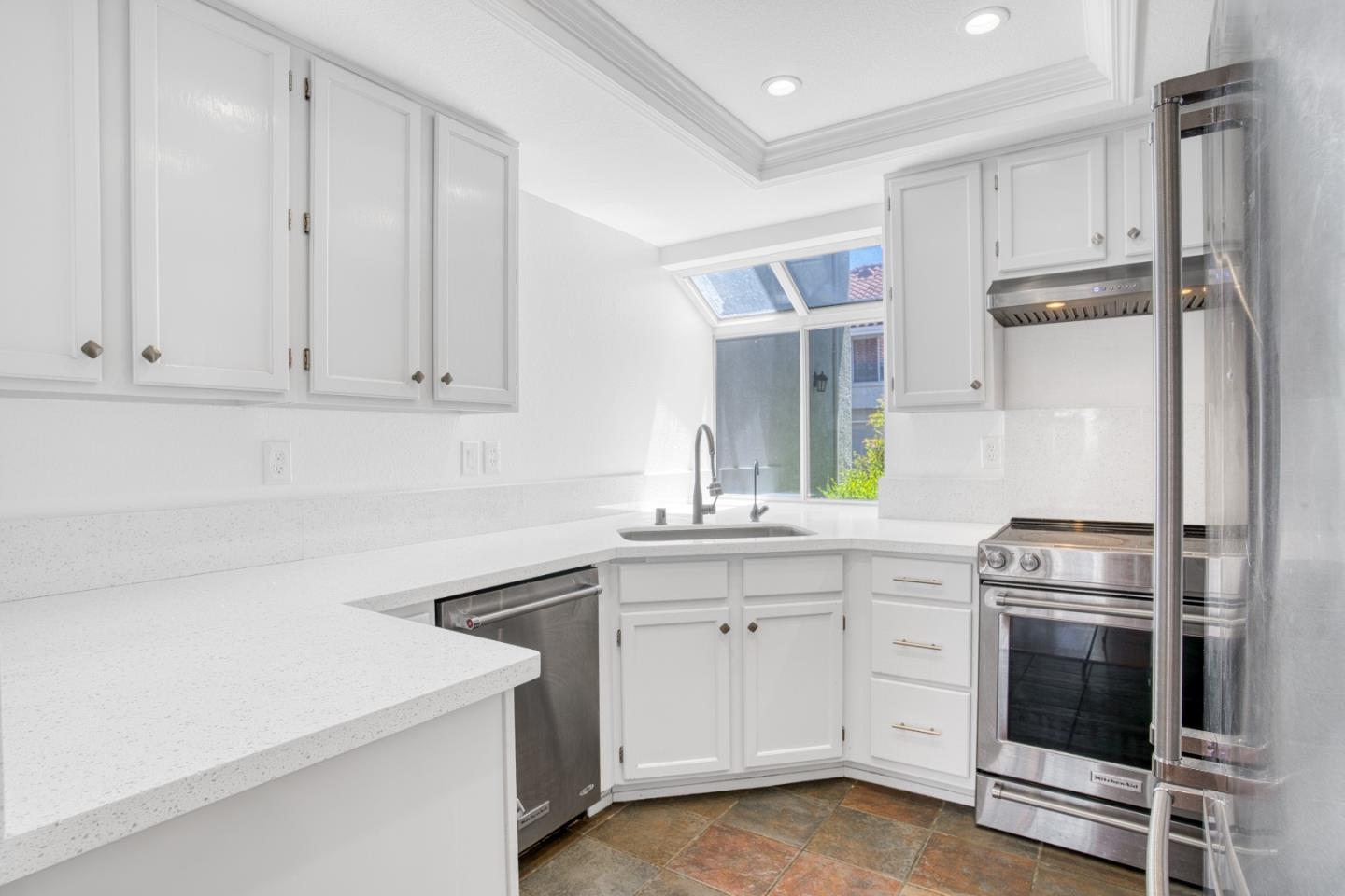 Detail Gallery Image 7 of 28 For 11870 Flanagan Ct, Dublin,  CA 94568 - 2 Beds | 1/1 Baths