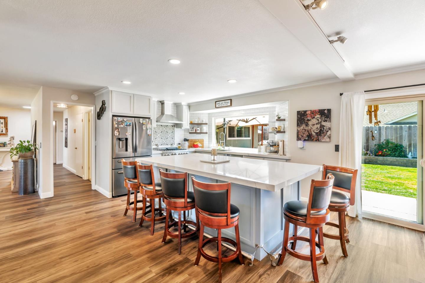 Detail Gallery Image 28 of 69 For 1231 La Mirada Dr, Salinas,  CA 93901 - 4 Beds | 2/1 Baths