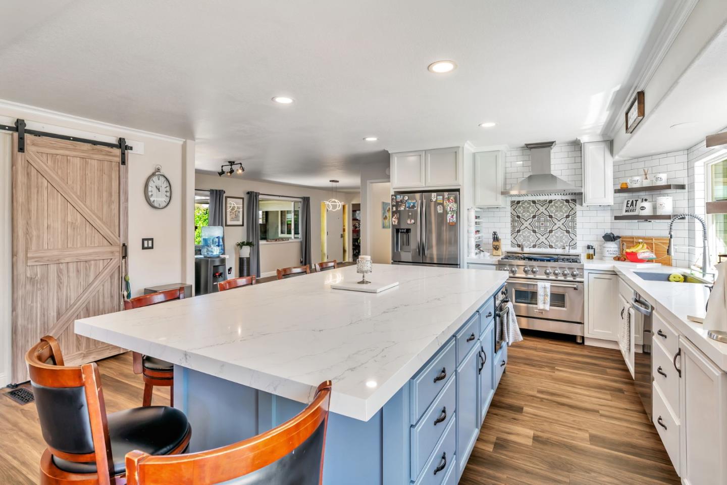Detail Gallery Image 31 of 69 For 1231 La Mirada Dr, Salinas,  CA 93901 - 4 Beds | 2/1 Baths