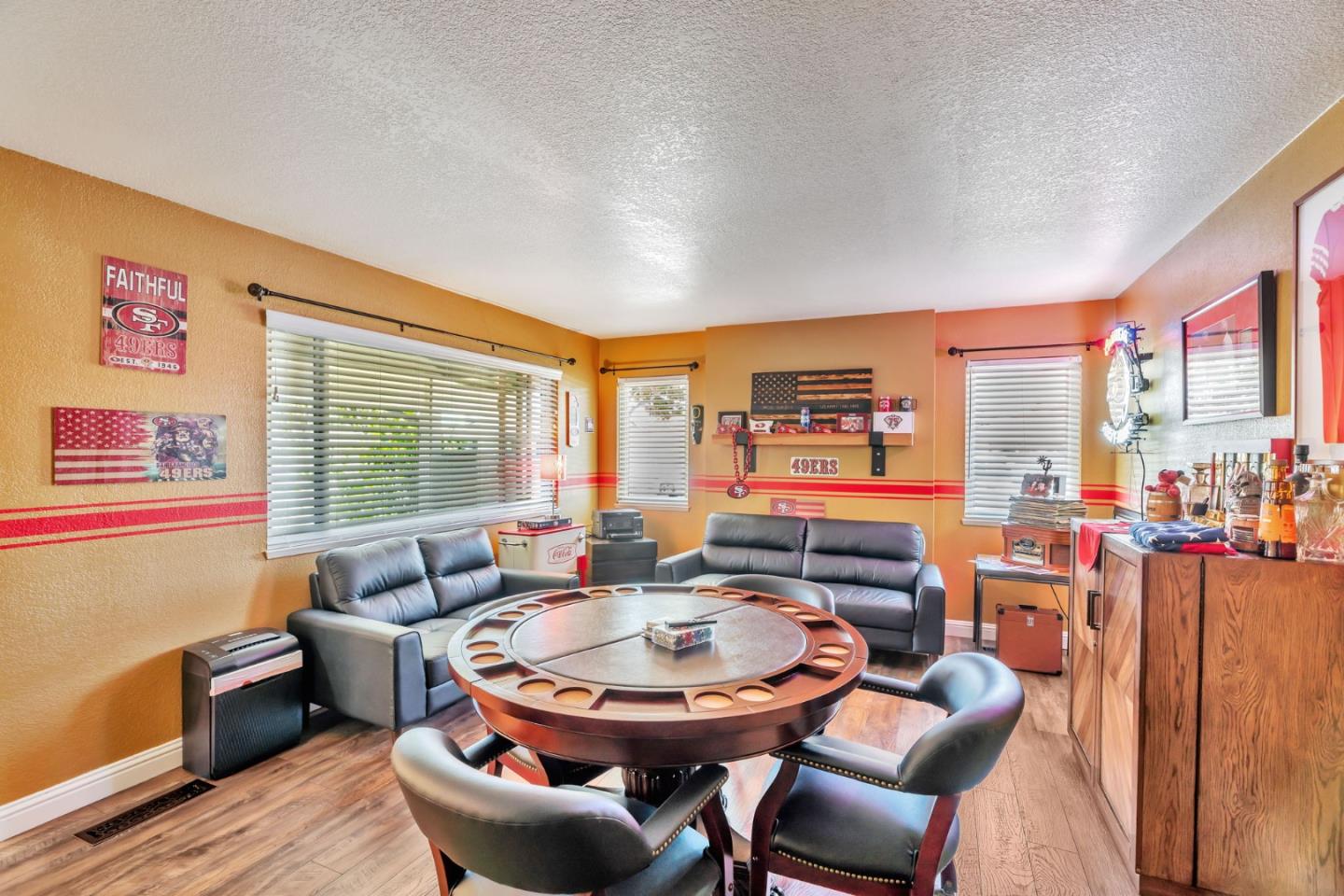 Detail Gallery Image 35 of 69 For 1231 La Mirada Dr, Salinas,  CA 93901 - 4 Beds | 2/1 Baths